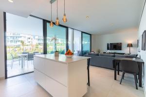 Higuerón West Garden Apartment