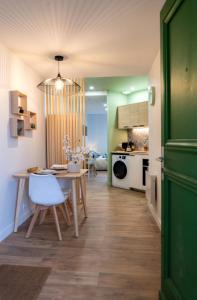 Le Green Cosy, T1 design, fibre, parking proche gratuit, 2 Voyageurs