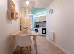 Le Green Cosy, T1 design, fibre, parking proche gratuit, 2 Voyageurs