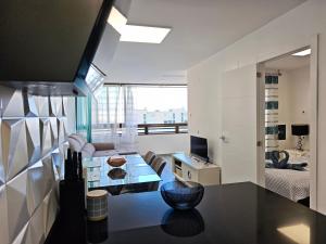 Modern Pool&Sea View Apartment Benidorm