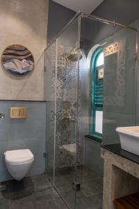 Luxurious 4bhk villa with Pvt pool and courtyard