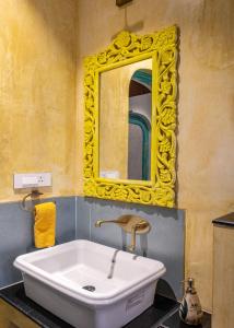 Luxurious 4bhk villa with Pvt pool and courtyard