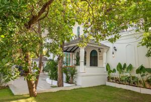 Luxurious 4bhk villa with Pvt pool and courtyard