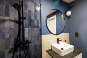 Golden Apartments Wroclaw - Stylish Loft Apartment - Great Location &Jana Pawła33