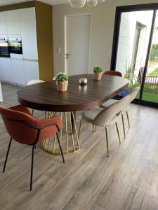 villa du canal 3 chambres piscine 175 m2