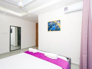 Modern 2BR with Pool - Nyali, City Mall