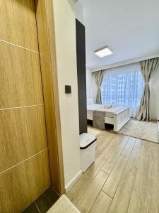2 bedroomEn-suite with Gym Fast WIFI Ideal for Digital Nomads