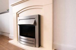 Stylish 3BR Stay with Garden & Parking