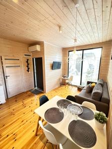 Domki Apartamentowe Skandynawia z Basenem