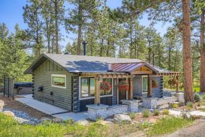 The Bears Den - Hot Tub Retreat - Family Home