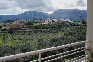 Pnoe House Crete