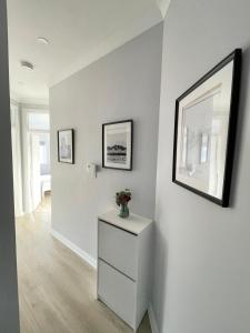 Stylish City Retreat 3 - super king bed