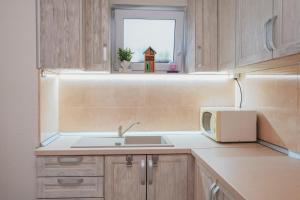 Positive Apartment - Слънчев уют и огромна веранда в сърцето на Петрич