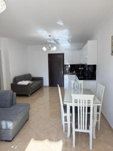 Trojan Apartment