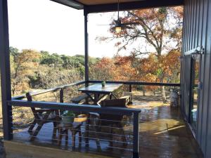 Wanderin Star Farms - Hilltop Hideaway