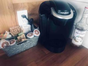 Wanderin Star Farms - Hilltop Hideaway