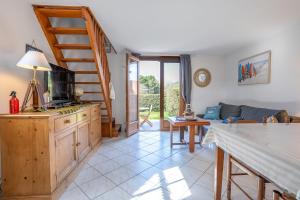 Cocon aux Mégalithes avec jardin et piscine
