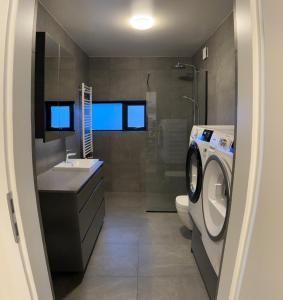Premium Njarðvik Retreat with Outdoor Jacuzzi