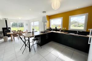 Charmante maison récente Piscine Proche plages