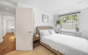 Streatham On Common Secure Parking, Luxury, Peaceful, Spacious same as 5star Hotel Suite