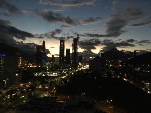 Moderno Depto, Alberca Climatizada, vistas