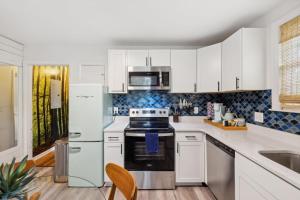 Vibey Unit in Duplex