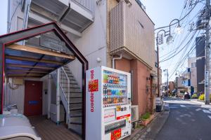 XSLH203 Shinjuku Convenient