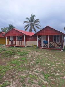 Isla Diablo San blas cabaña en la orilla del mar