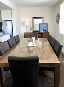 THE WATERFRONT APARTMENTS 2 Bedroom Bay View Deluxe Apartment located on the Geelong Waterfront - 4603
