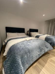 Espacioso dormitorio familiar