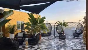 KandiTower, Private Wi-Fi 300MB Netflix 1 Bedroom- Free Housekeeping