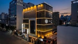 Daegu February Hotel Hwanggeum