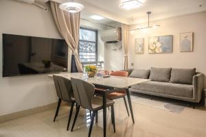 南宁 Returning Home-Two Bedroom LOFT-Family Travel-Cooking Available-Wanda Mall-Nanning College-Fantawild 单人房 大堂