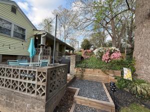 House Near BJU, Furman, NGU & Town
