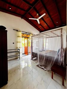 Villa 51 - First & Second Floors 4 B Gateways