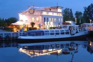 HafenHotel PommernYacht - Ducherow