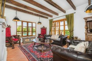 Finca With Large Pool On 5,000 M² Plot In Mallorca