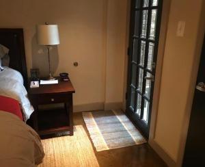 Cozy Private Retreat Peaceful Stylish Stay