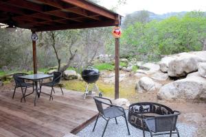 The Hut at Deer Hollow