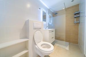 28 Grand Rocher Bright & quiet ground floor 4 BDR