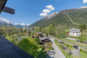 Le Refuge Du Bouchet Authentic Alpine Refuge near Chamonix | Peaceful Escape - Happy Rentals