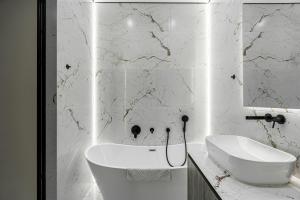 9 МММ ККК НЙ вулиця Антоновича, 74