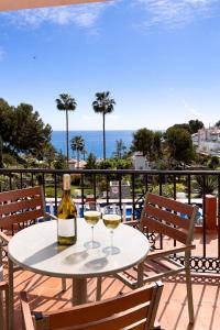 La Amapola, a Little Oasis with Sea View, Pool & Terrace in Nerja