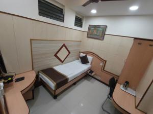 Anand Regency Majestic