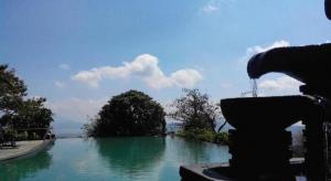 dEmmerick Salib Putih Hotel Salatiga