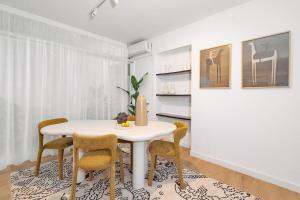The apartment under Lycabettus