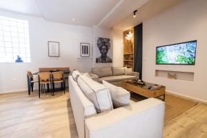 Omega Suites 31