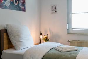 janu-homes - 3 Zimmer Apartment - 4 Betten, Waldblick vom Kirchplatz