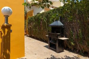 Calpe home with AC and BBQ