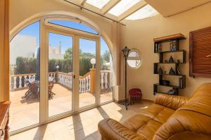 Calpe home with AC and BBQ